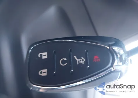 2019 Chevrolet Equinox Premier z USA, uszkodzony, nr VIN 2GNAXPEX8K6222219